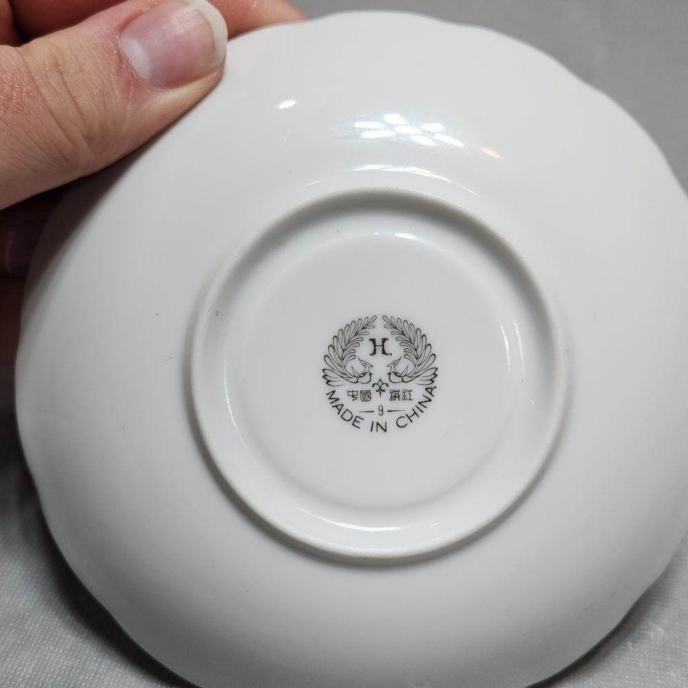 Flower Pattern Teacups - Picture 6 of 6